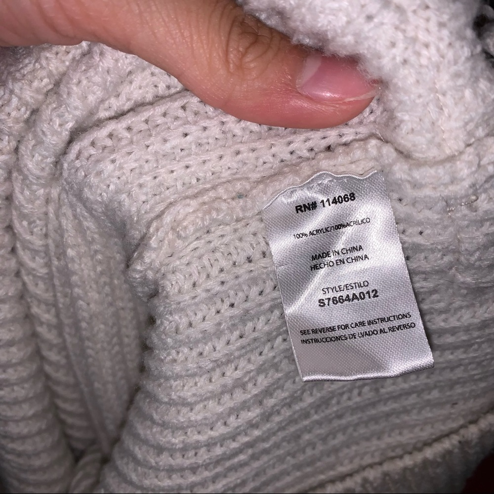 Madison & Berkeley Sweater - Picture 7 of 8